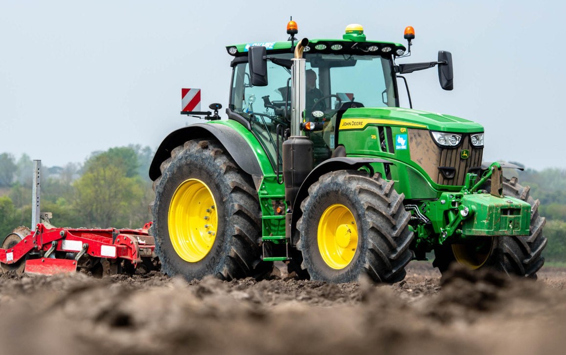 Uzbekistan will purchase agricultural equipment worth $300 million from American John Deere